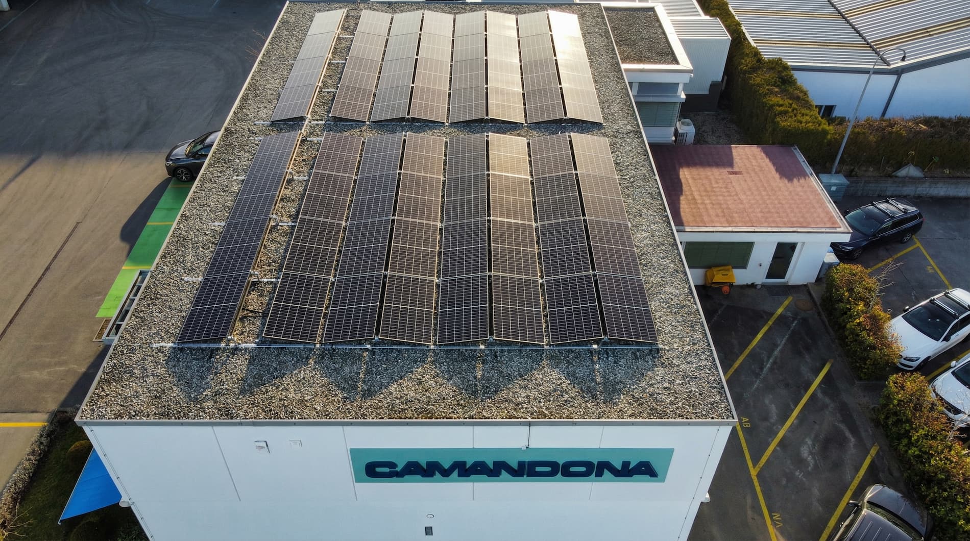 Installation photovoltaïque sur bâtiment industriel